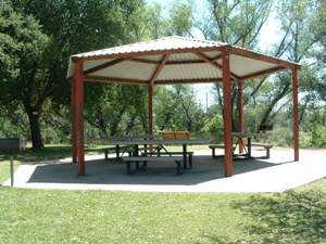 Riverside Picnic area in William B Pond Park