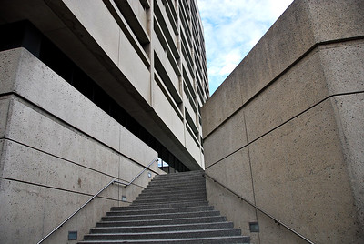 Stairs leading up to the entryway of the county administration building